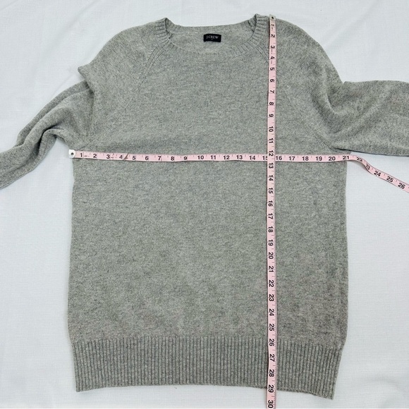 J. Crew Men's size Medium Gray Wool Blend Crewneck Sweater - Picture 8 of 11